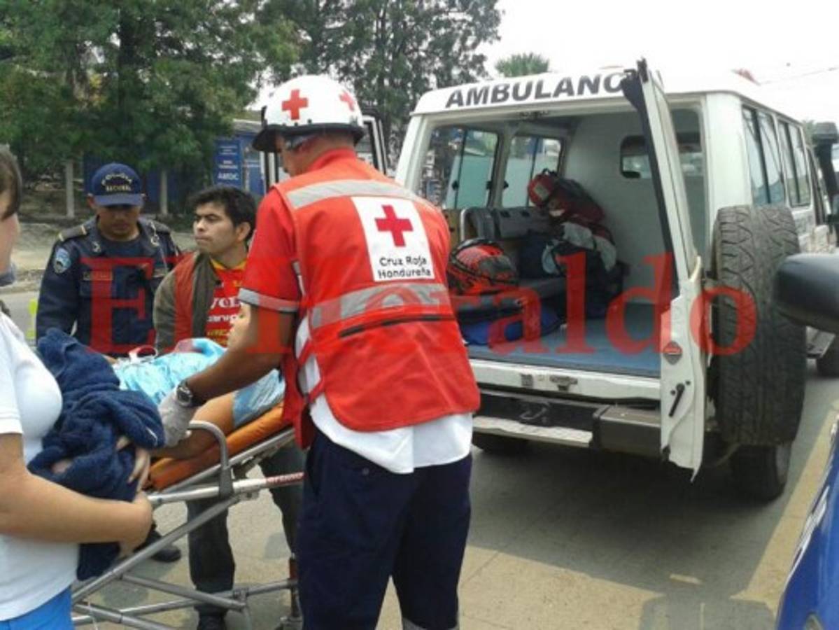 Hondureña da a luz frente a posta policial