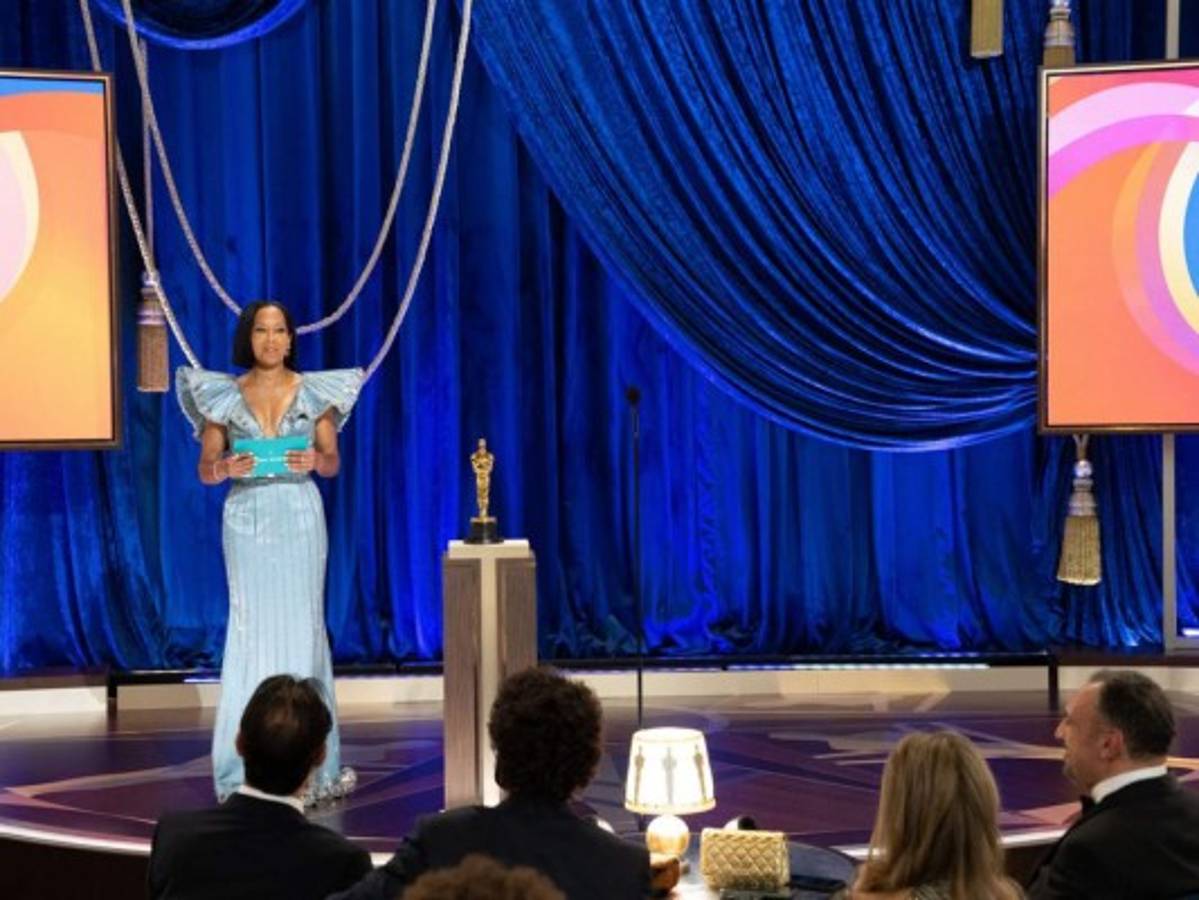 Oscar 2021: Nomadland gana el premio a mejor película en una gala sorpresiva