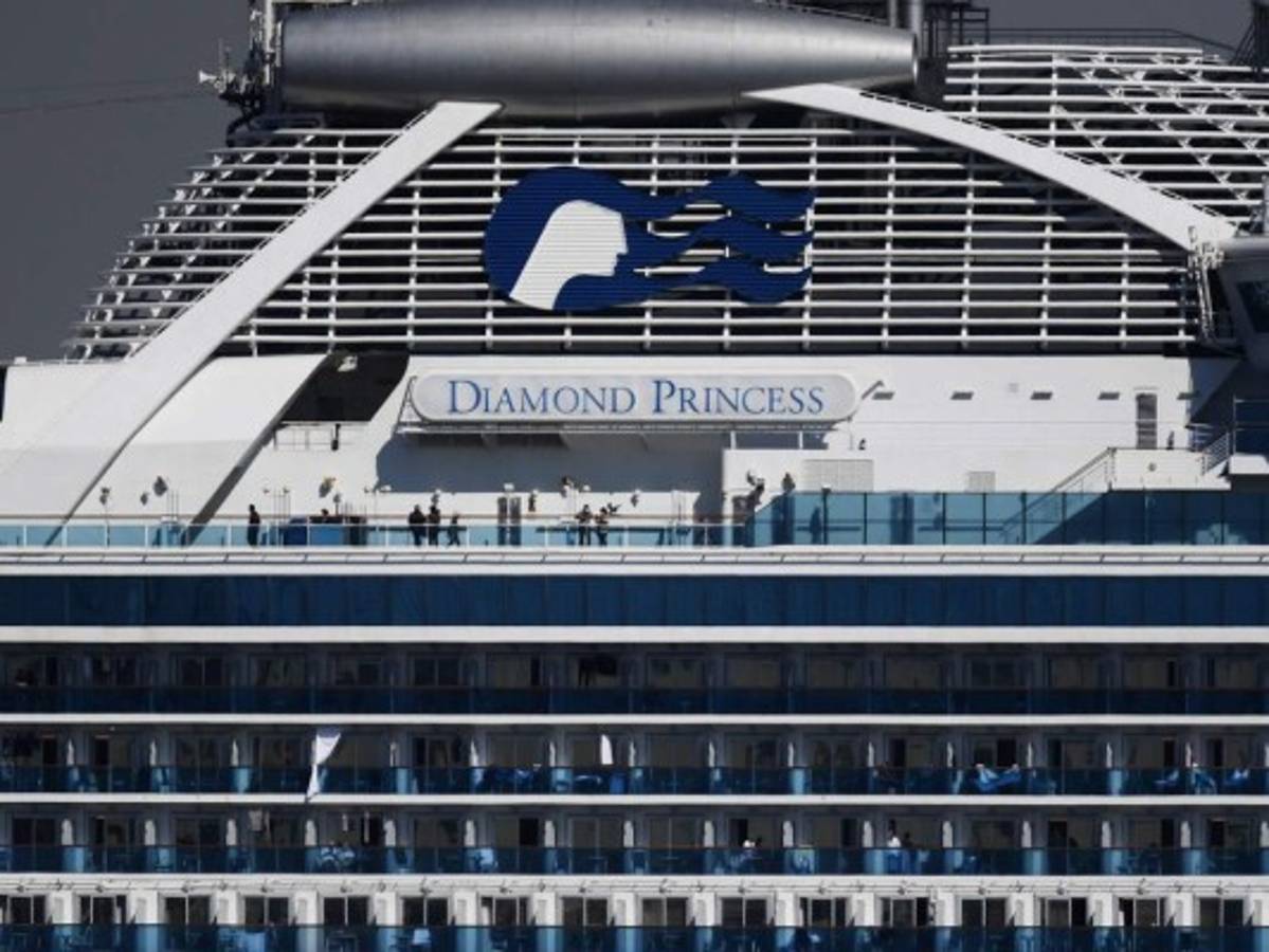 Hay 65 nuevos infectados por coronavirus en el crucero en Japón