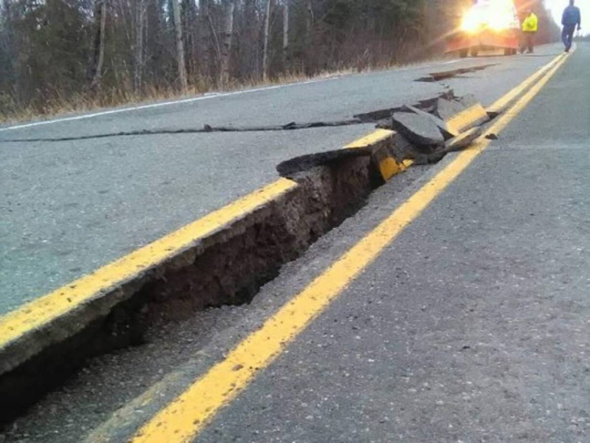 Levantan alerta de tsunami tras un potente sismo en Alaska&nbsp;&nbsp;