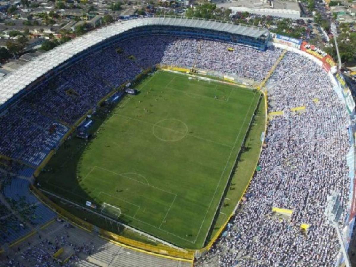 Ni con los precios más baratos de Centroamérica, afición hondureña va a los estadios a ver la Liga