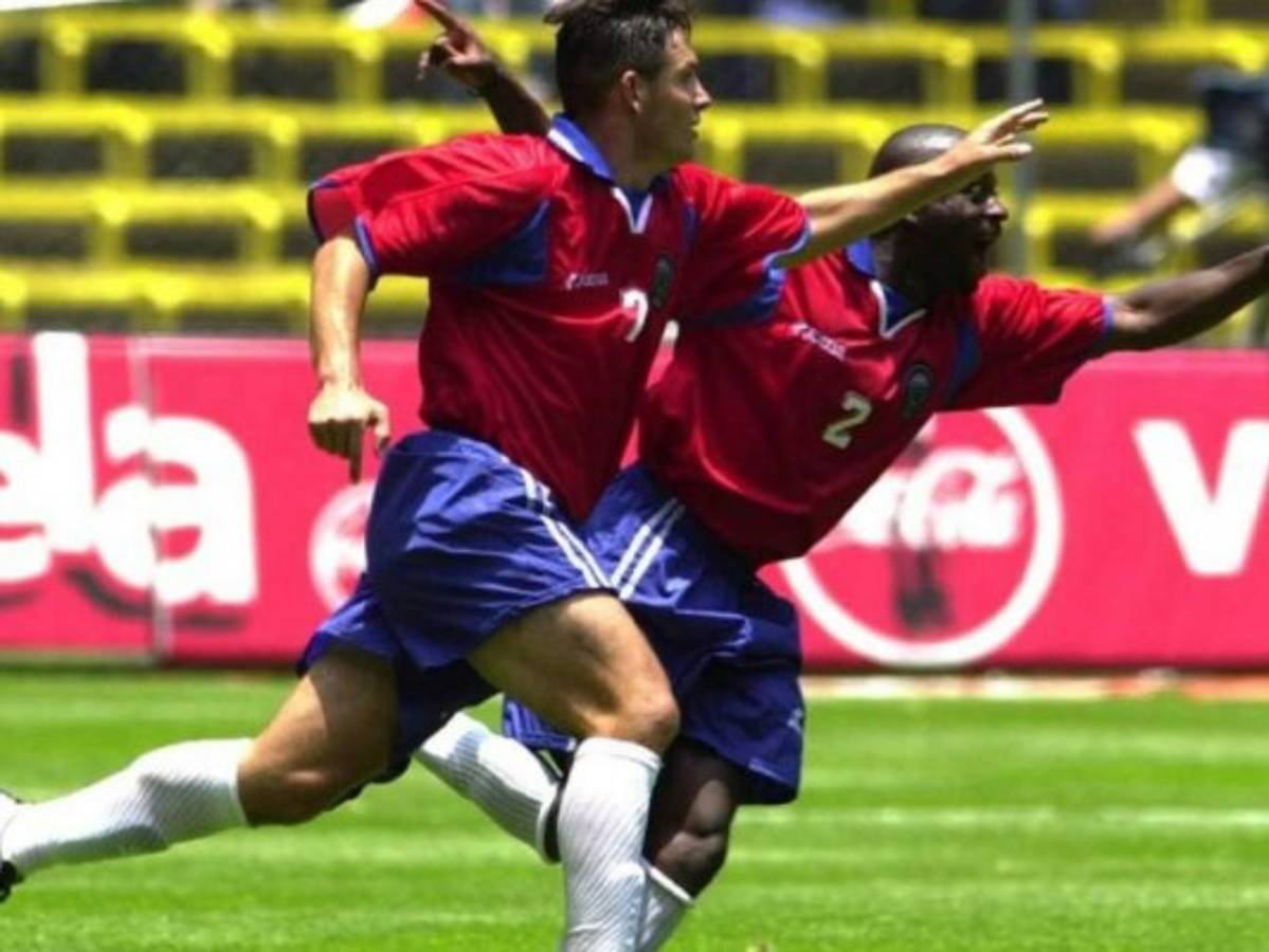 Los delanteros ticos que ametrallaron la H