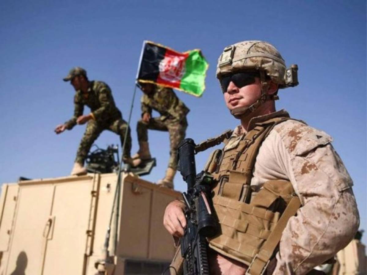 Biden ante 'serios dilemas' sobre retirada en Afganistán, según responsable de EEUU