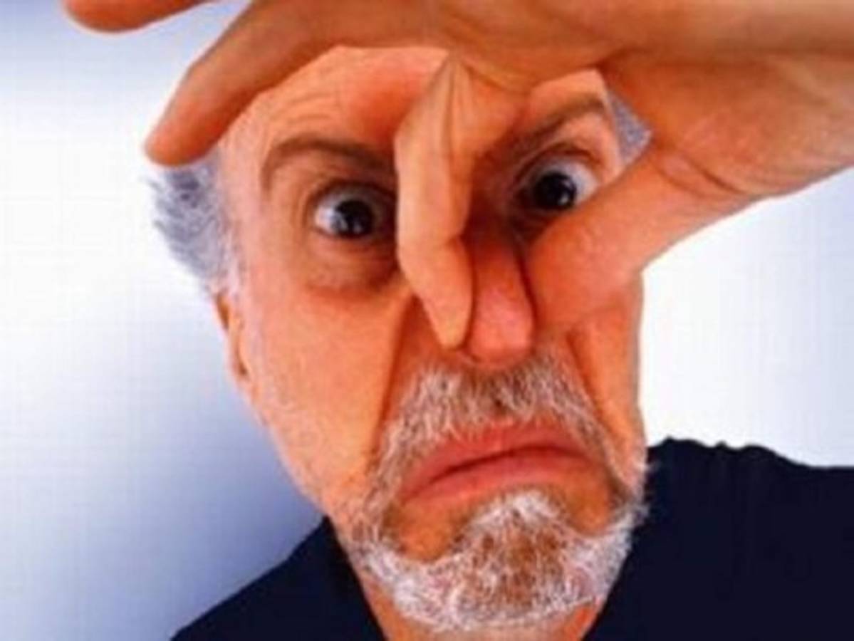 Cinco alimentos que provocan mal olor corporal