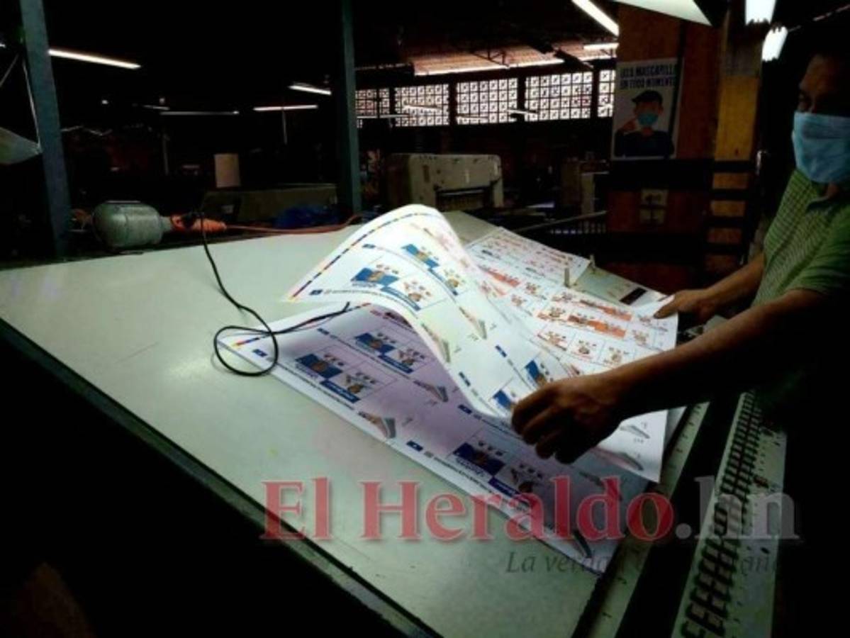 CNE: Impresión de 15.5 millones de papeletas iniciará entre lunes o martes
