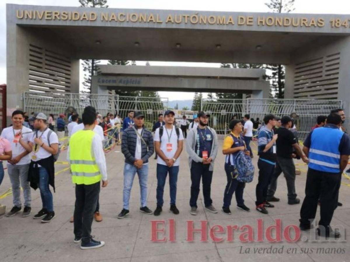 UNAH aplica segunda Prueba de Aptitud Académica a más de 12,500 jóvenes