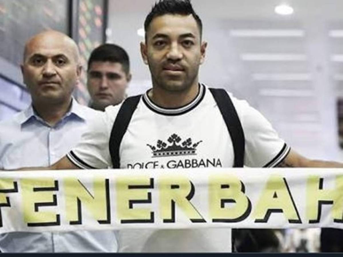 Por una hernia Fenerbahce le cierra las puertas a Marco Fabián