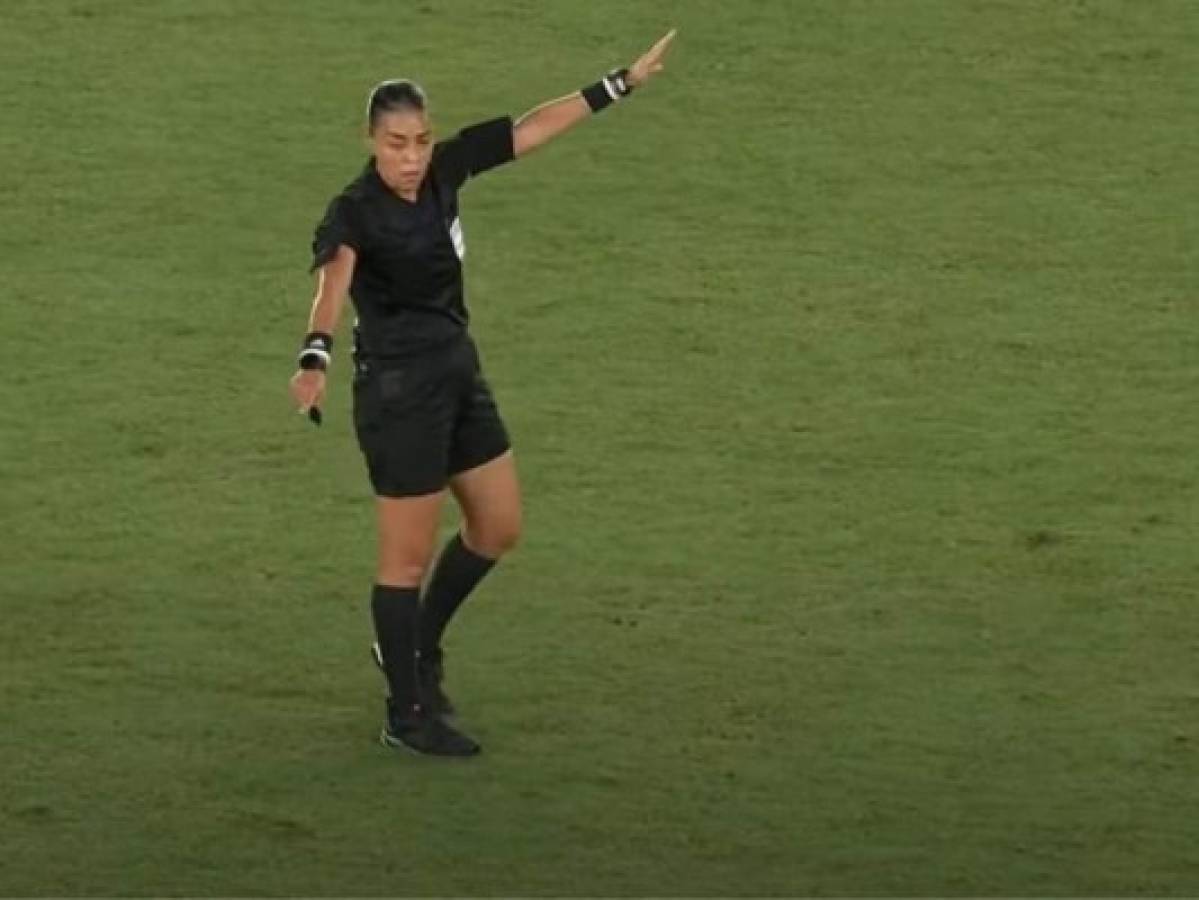 Melissa Borjas Pastrana pitó la semifinal del fútbol femenino de Tokio 2020