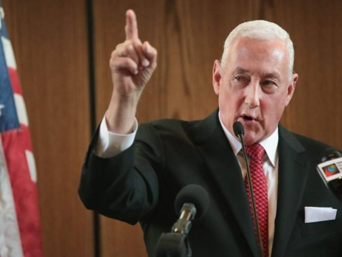 Hermano de vicepresidente Mike Pence es electo para el Congreso de Estados Unidos