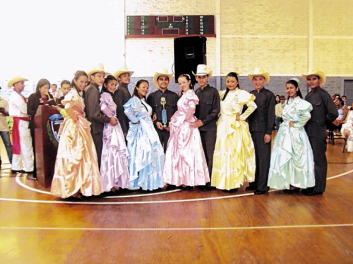 Campeones del folclore