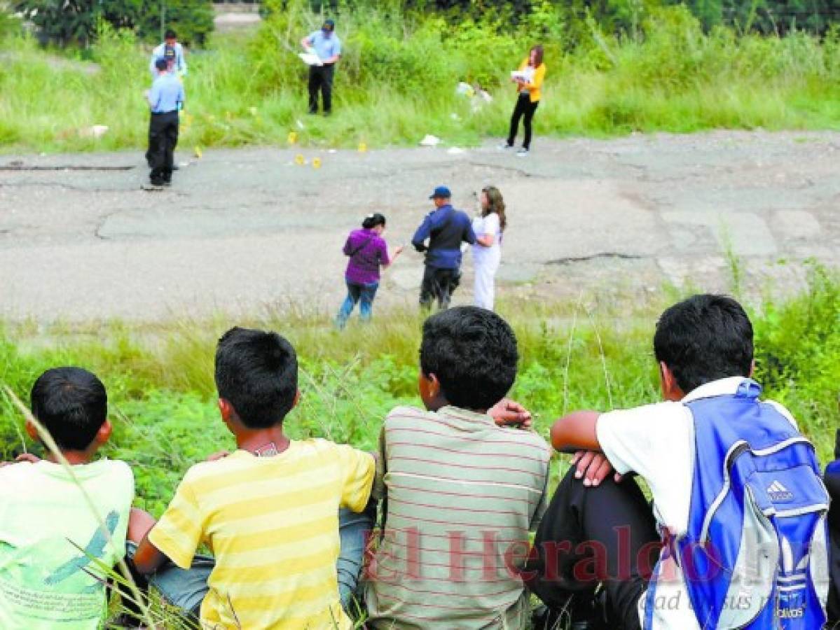 Niños son los primeros en llegar a escena del crimen en Honduras