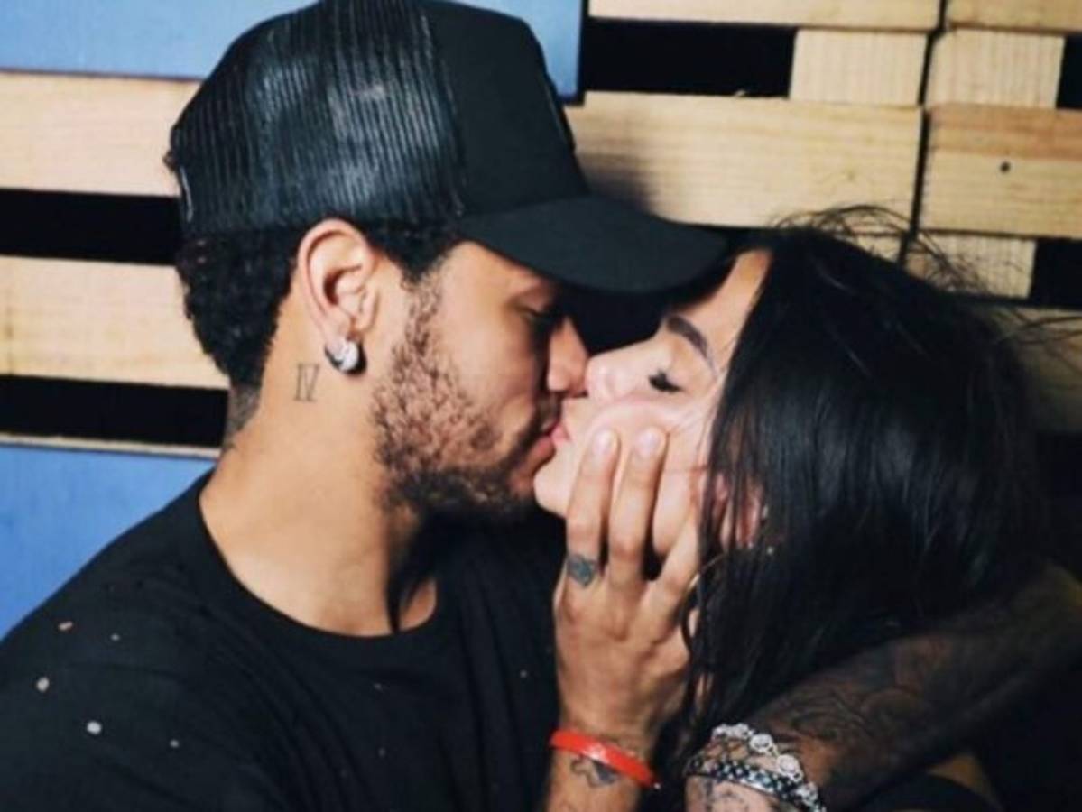 Trasciende que Neymar contraerá matrimonio en una isla de Brasil
