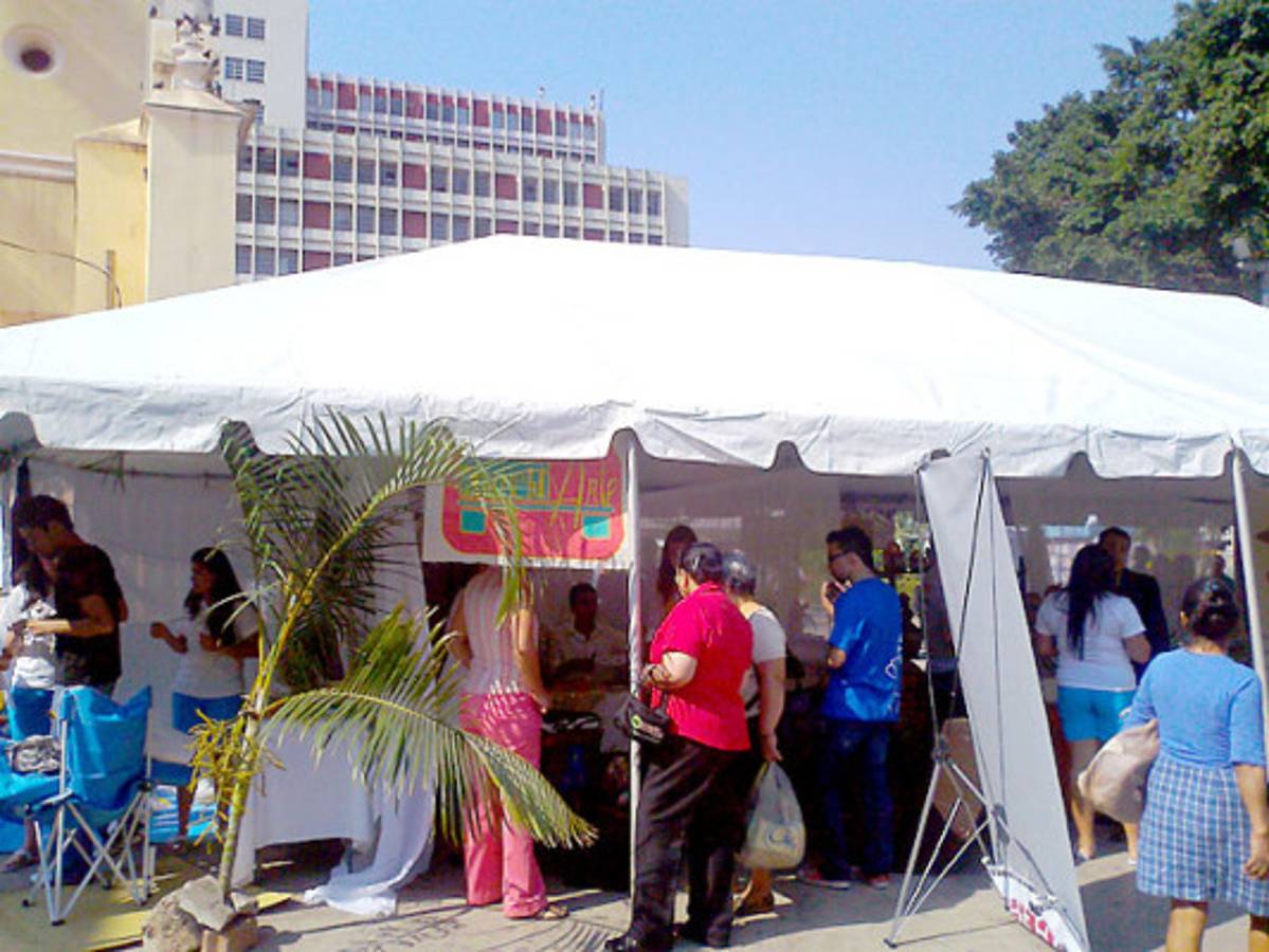 Universitarios emprendedores instalan sus empresas en el centro de Tegucigalpa