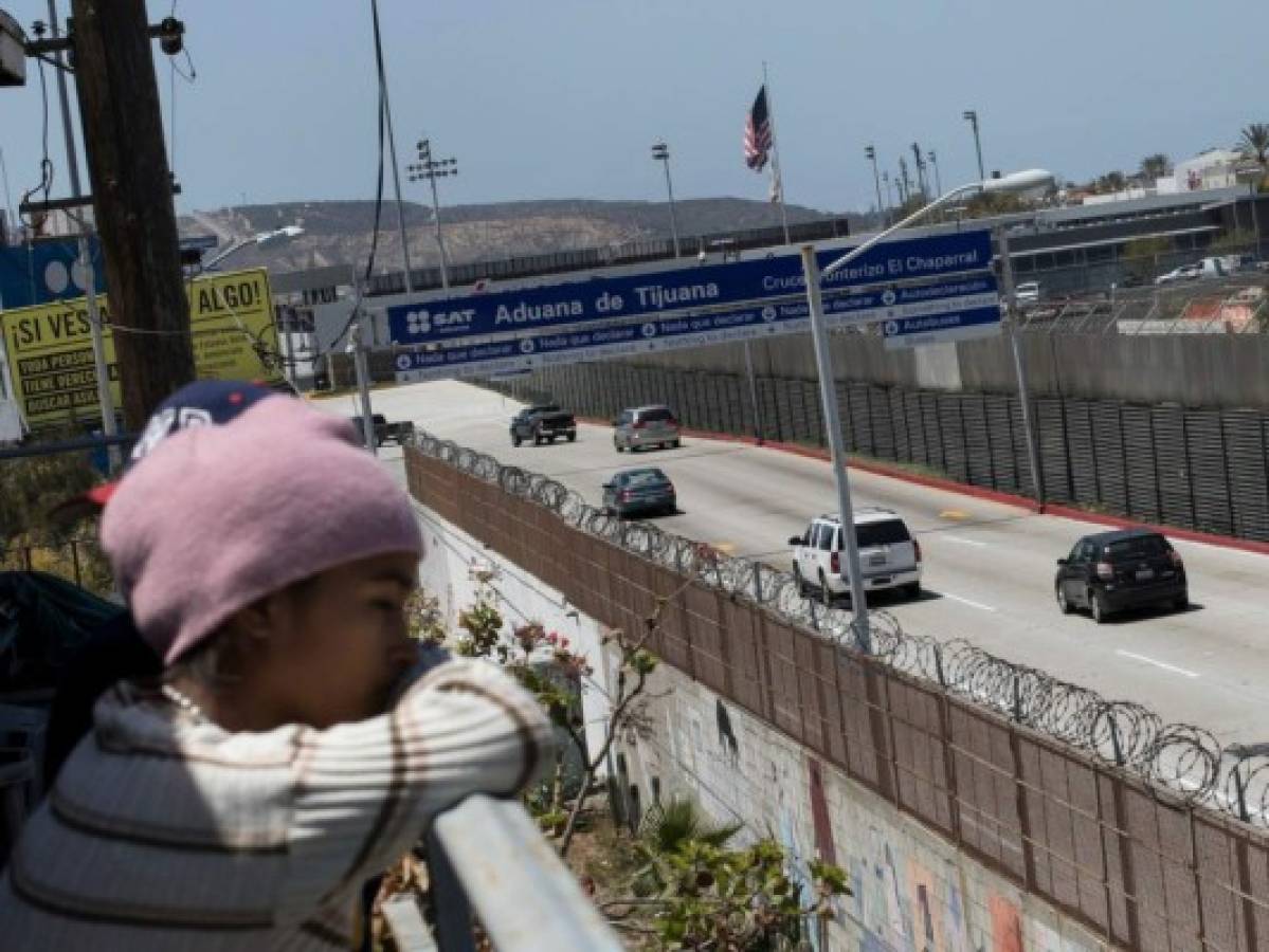 Migrantes se enfrentan a un muro invisible y judicial en la frontera de Estados Unidos
