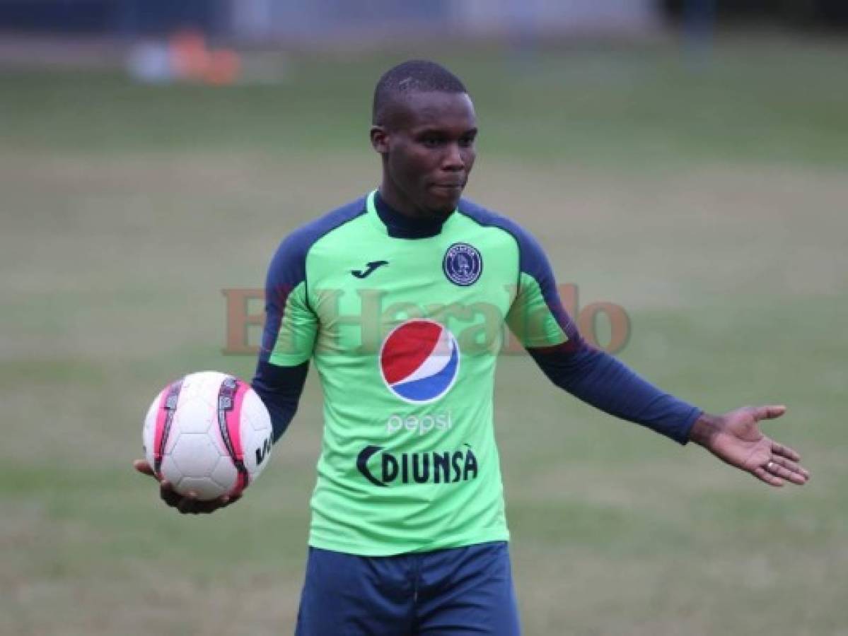 Saprissa hace oficial fichaje del hondureño Rubilio Castillo