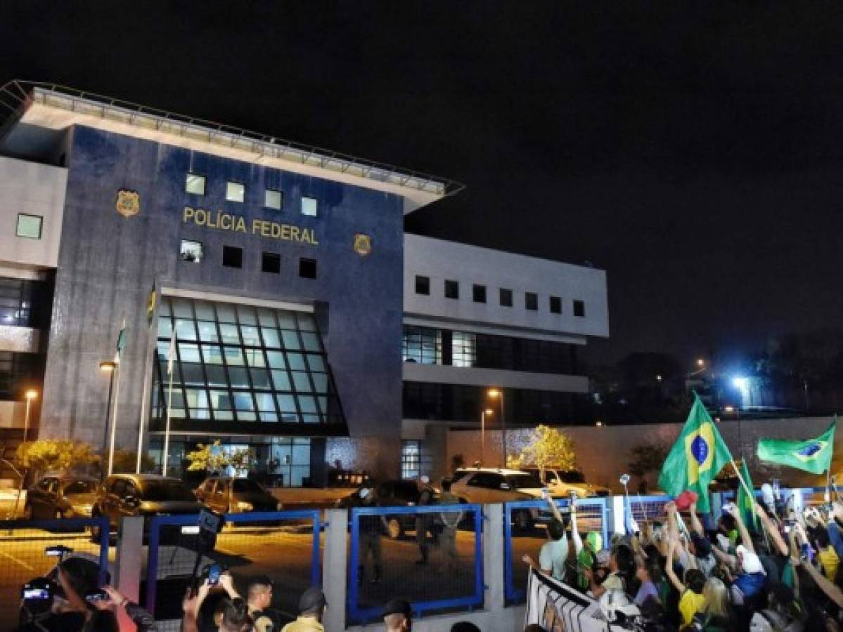Partidarios de Lula da Silva inician 'vigilia permanente' en Curitiba