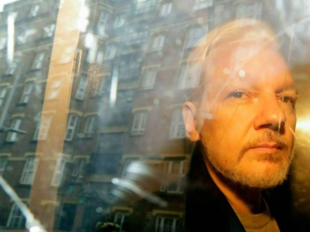 Suecia reabre el caso de violación contra Julian Assange