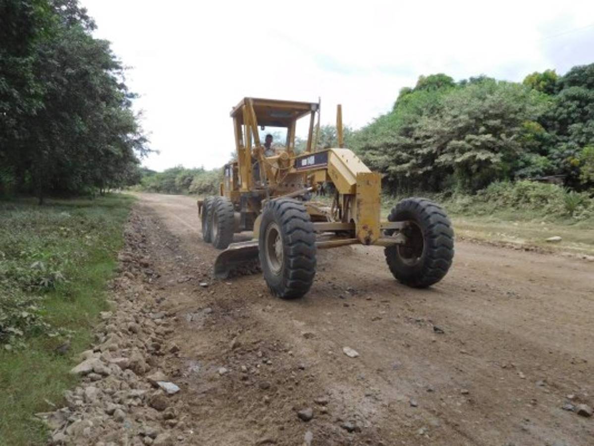 625 millones de lempiras invierten en la reconstrucción de carreteras