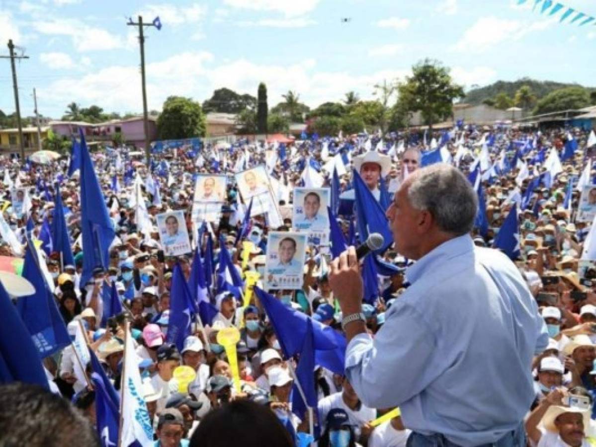 Candidatos de partidos mayoritarios intensifican campañas previo a silencio electoral (FOTOS)   