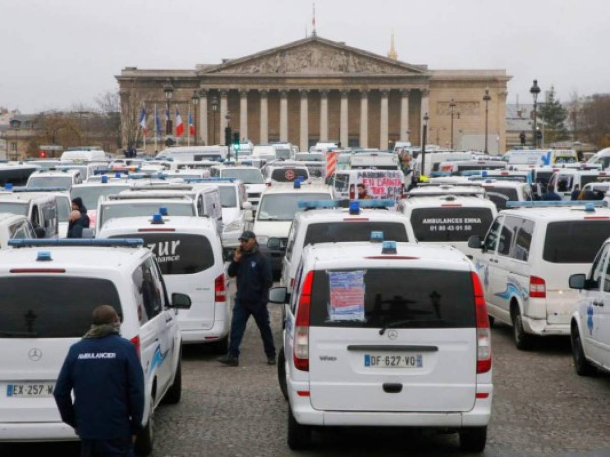 Las drásticas medidas de las autoridades de París ante protestas antigubernamentales