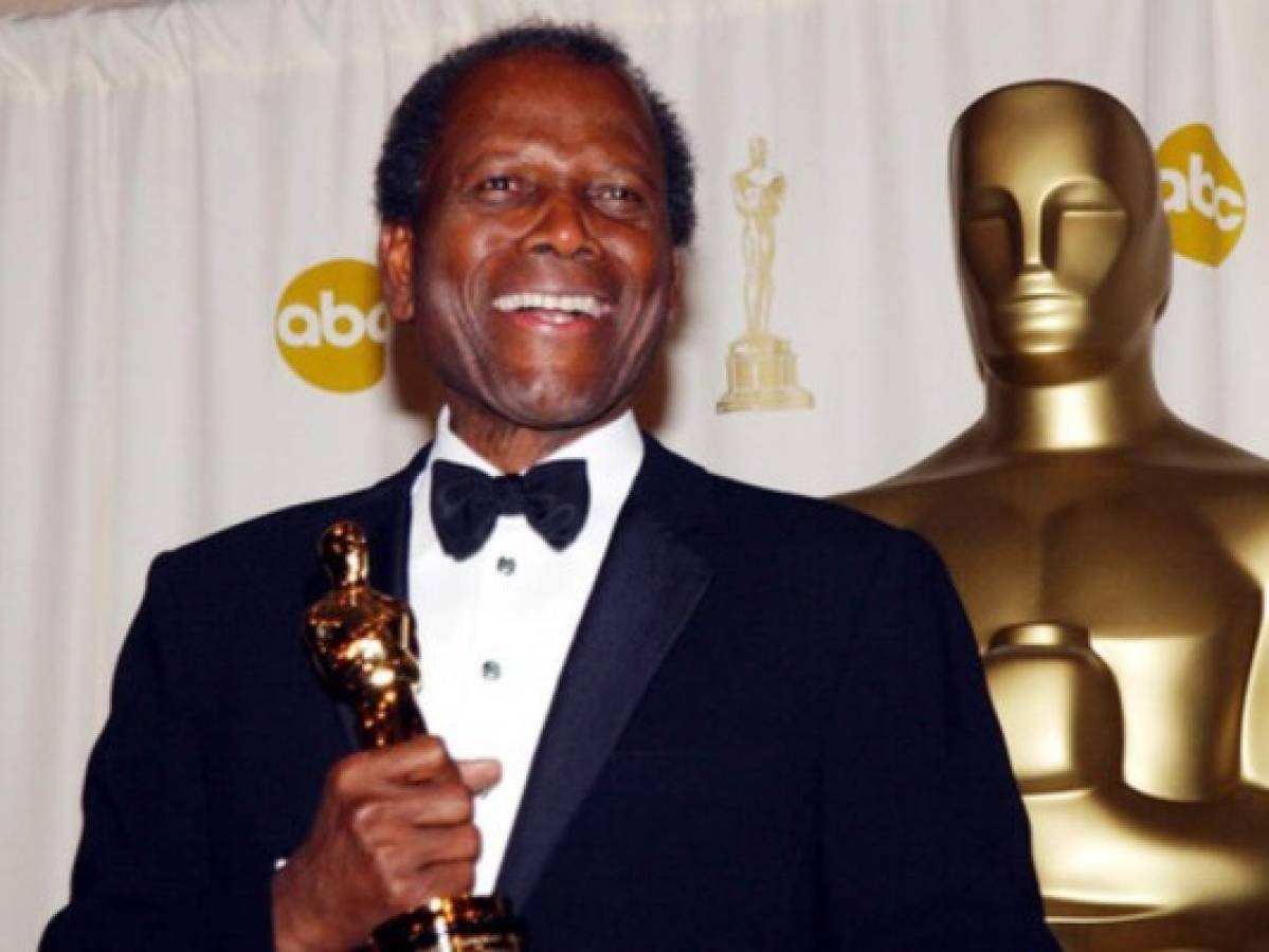 Muere Sidney Poitier, el primer actor negro que ganó un Óscar  