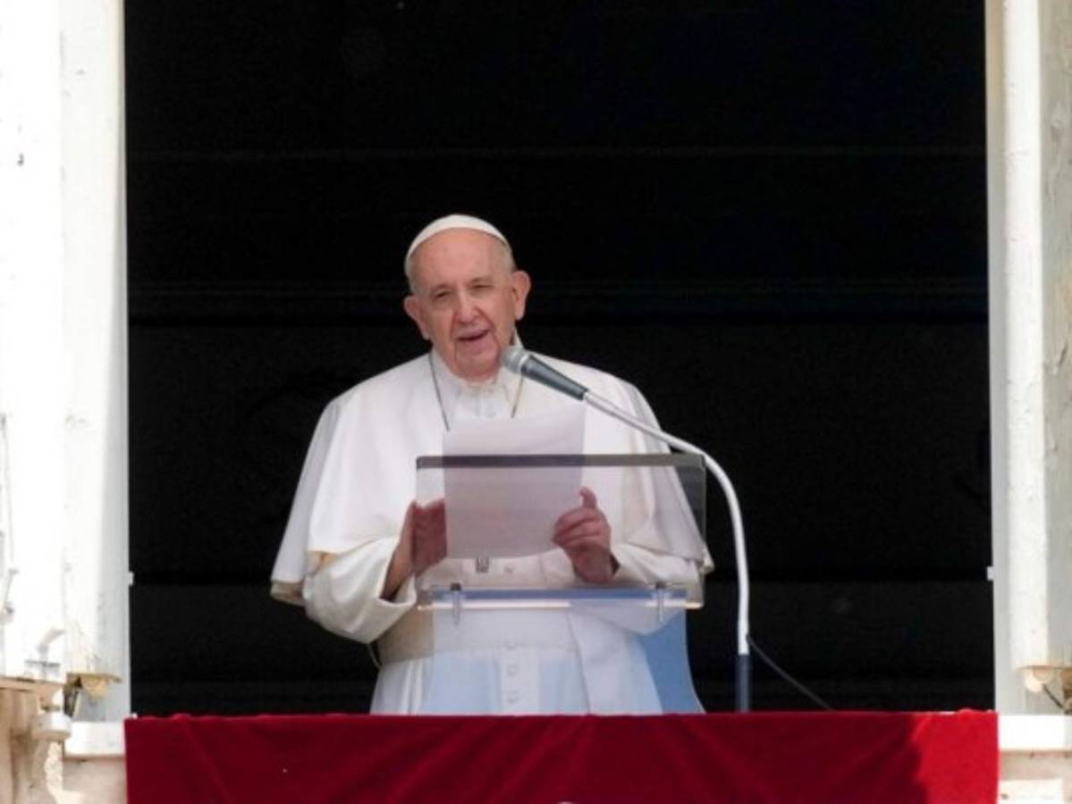 Papa Francisco condena sufrimiento en Myanmar