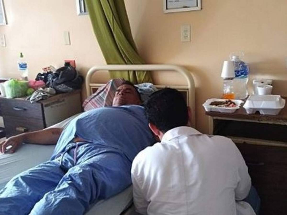 Periodista Richard Cassulá está hospitalizado y necesita apoyo