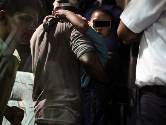 Las autoridades lograron ubicar a los indocumentados en el Hotel Parador Real ubicado en la avenida Alfonso Reyes en la colonia Regina de la ciudad de Monterrey.