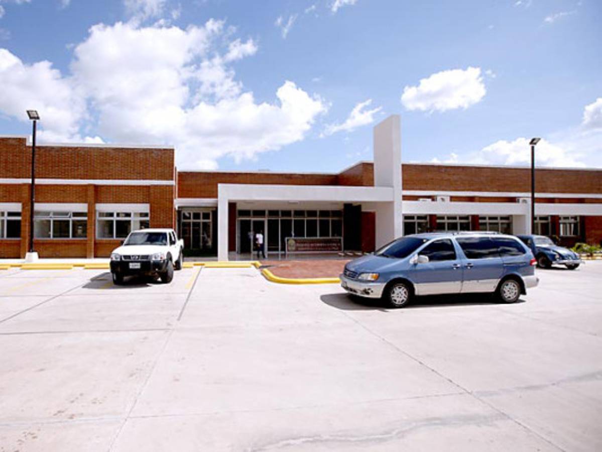 Consultorio Jurídico Gratuito de la UNAH estrena instalaciones en la capital de Honduras