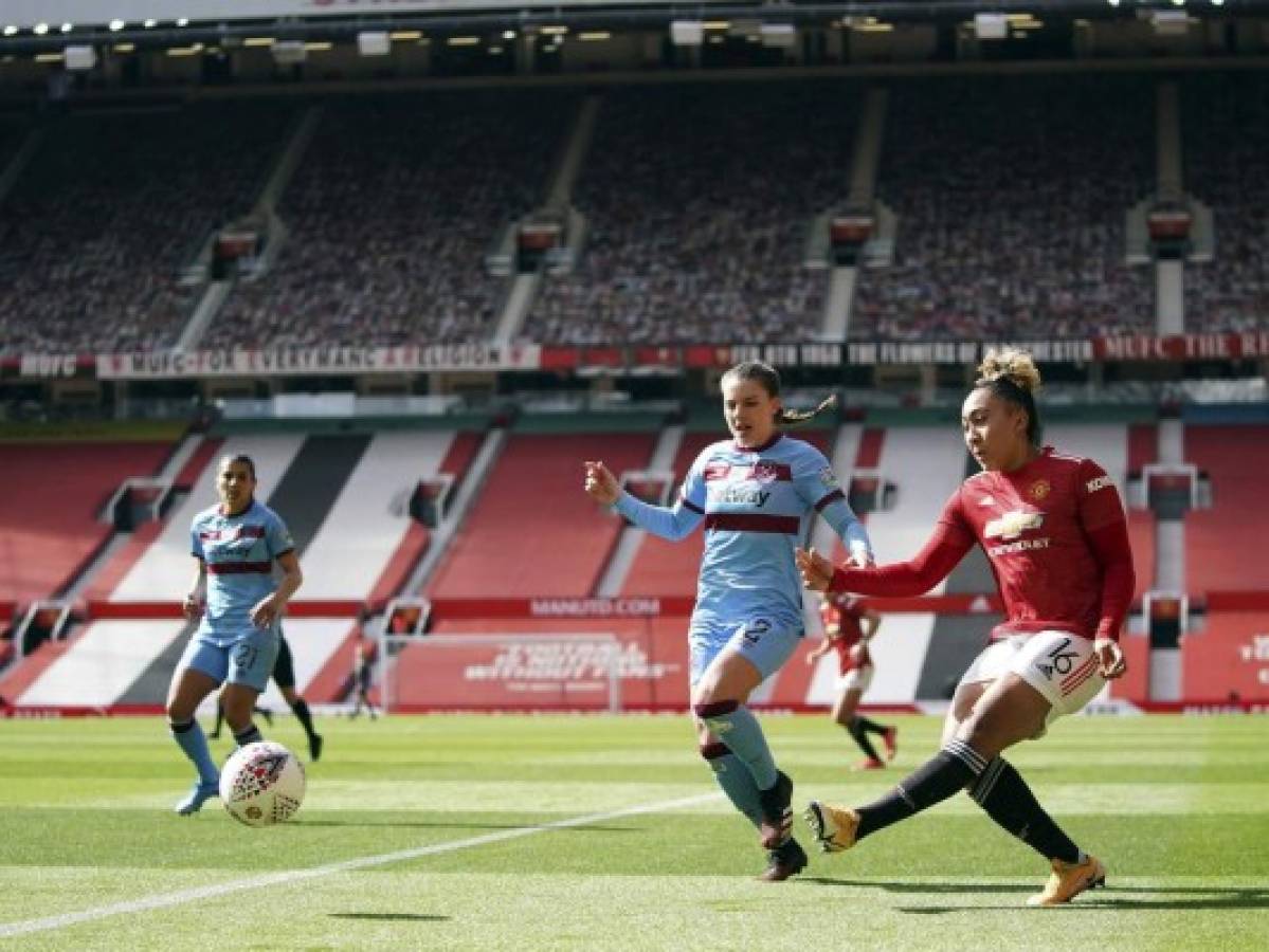 Europa alienta creación de clubes exclusivamente femeninos