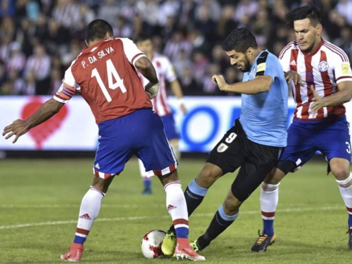 Uruguay vence a Paraguay de visita 2-1 y da un paso gigante a Rusia-2018