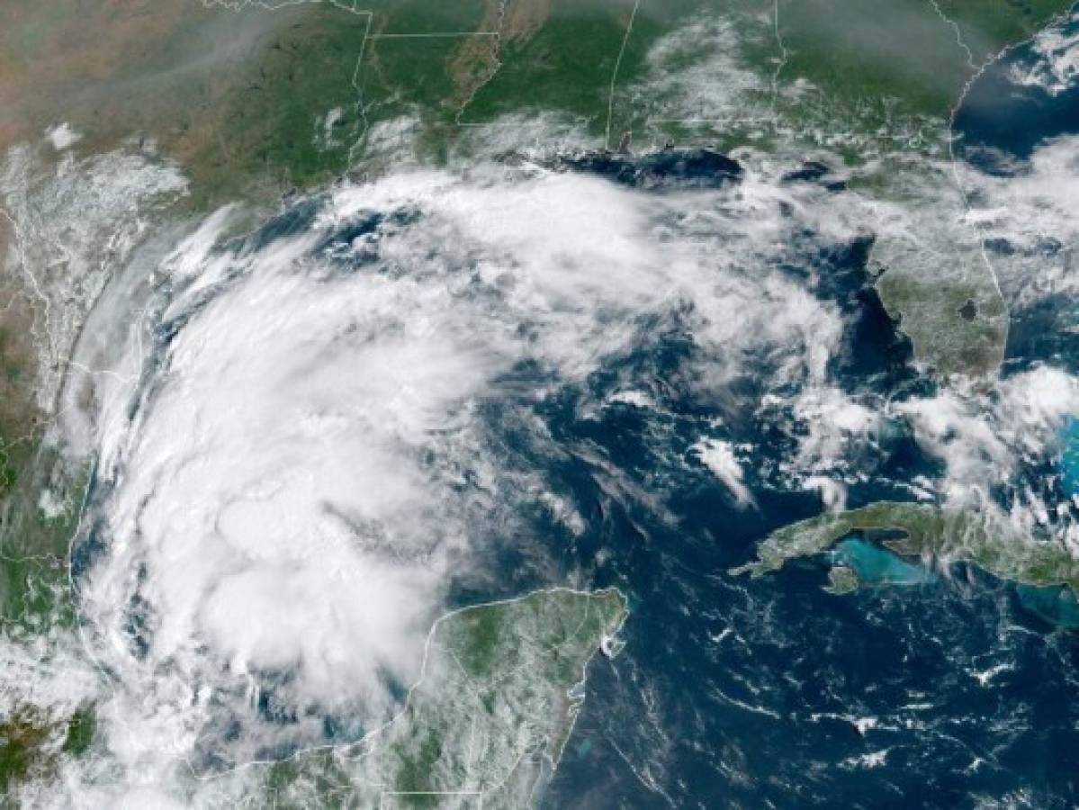 Alerta en Texas y Luisiana por la tormenta tropical Nicholas