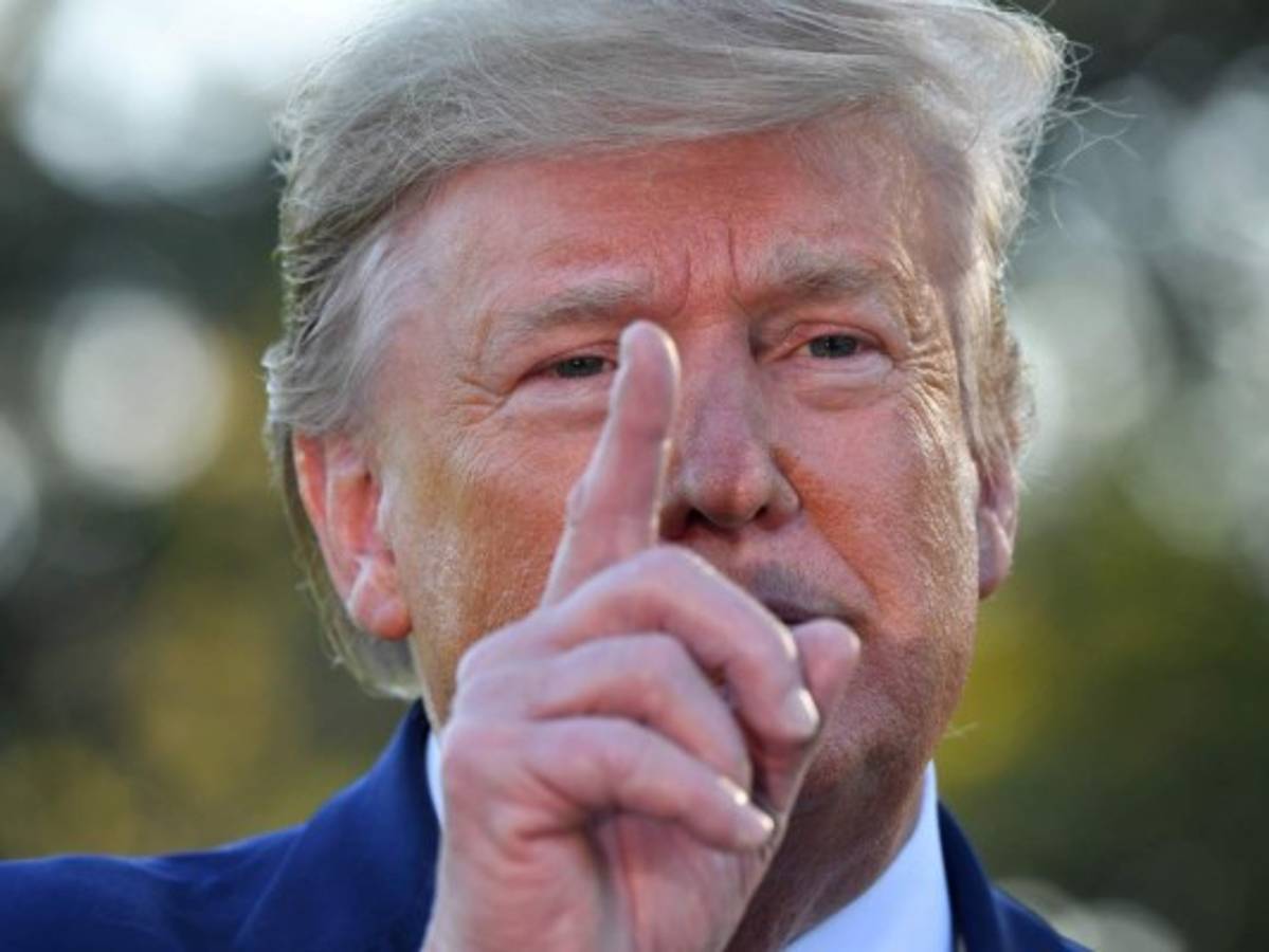 Trump quiere que denunciante del caso ucraniano testifique ante el Congreso de EEUU