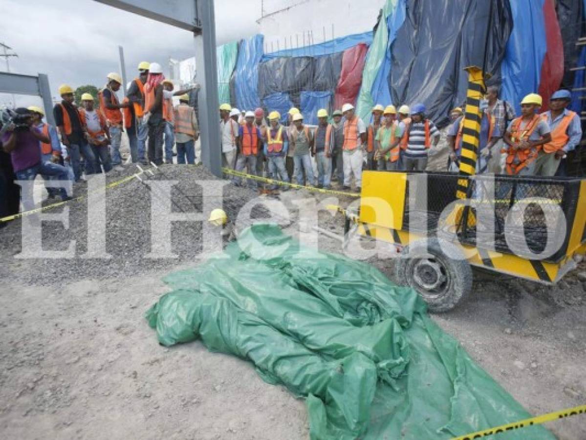 Honduras: Obreros cavan su tumba en construcciones