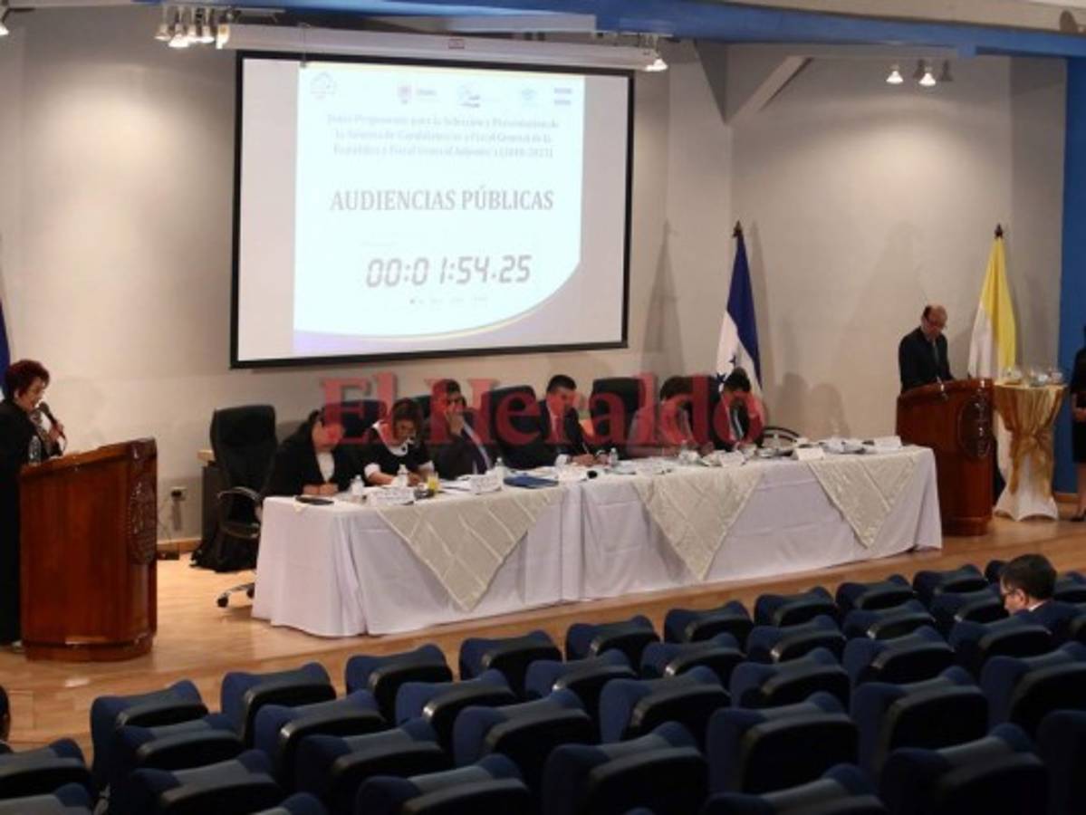 Nueve aspirantes a fiscal general de Honduras han sido denunciados