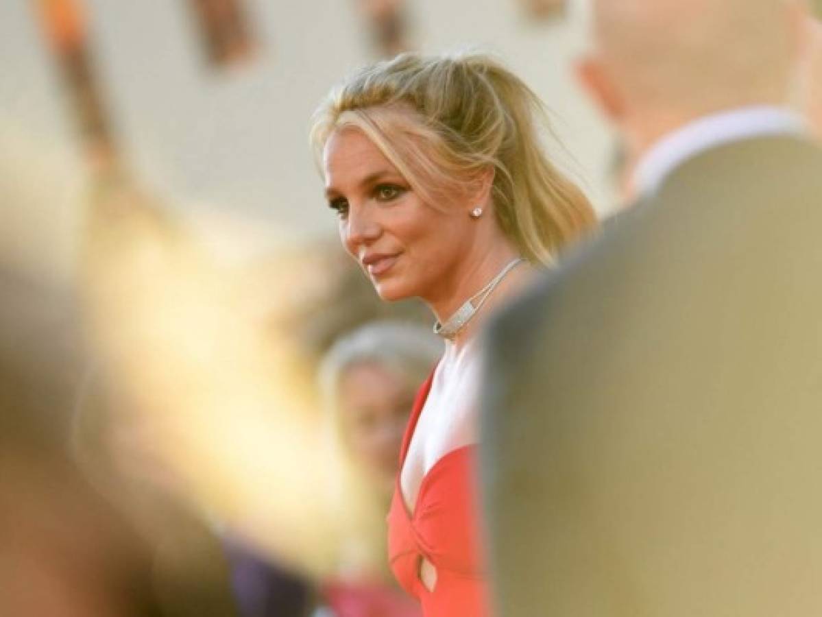 Padre de Britney Spears renunciará a ser su tutor, segun medios de EEUU