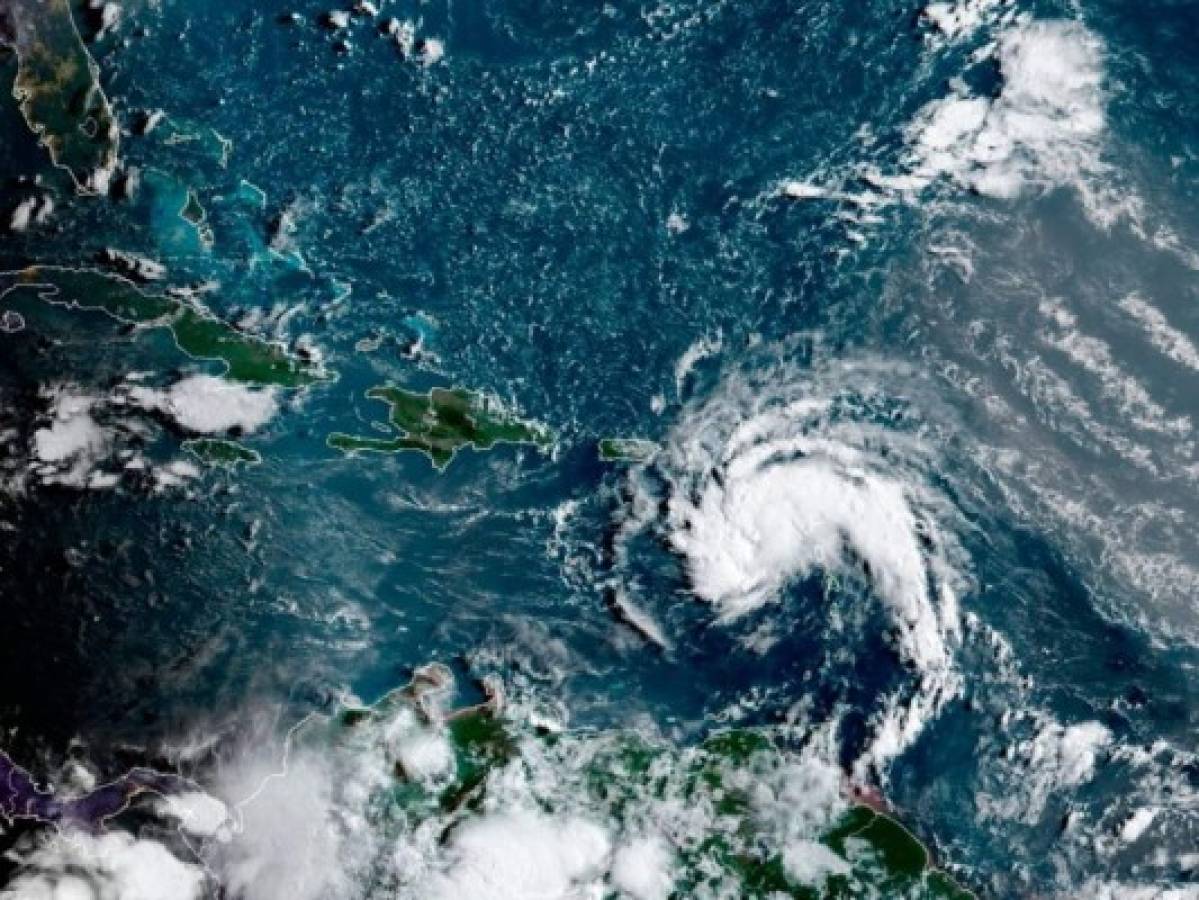 Tormenta tropical Fred se debilita tras llegar a República Dominicana
