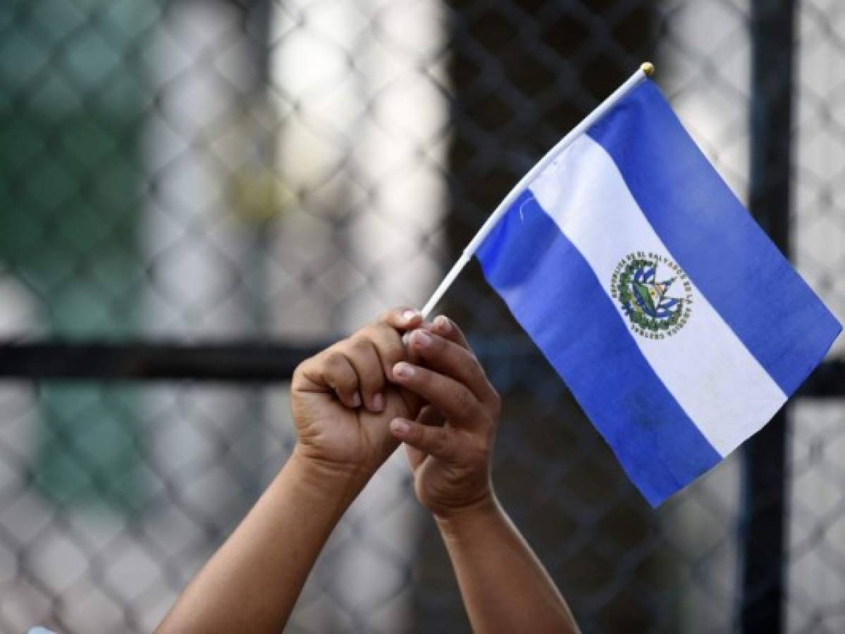 Caravana de migrantes centroamericanos pedirá asilo en Estados Unidos