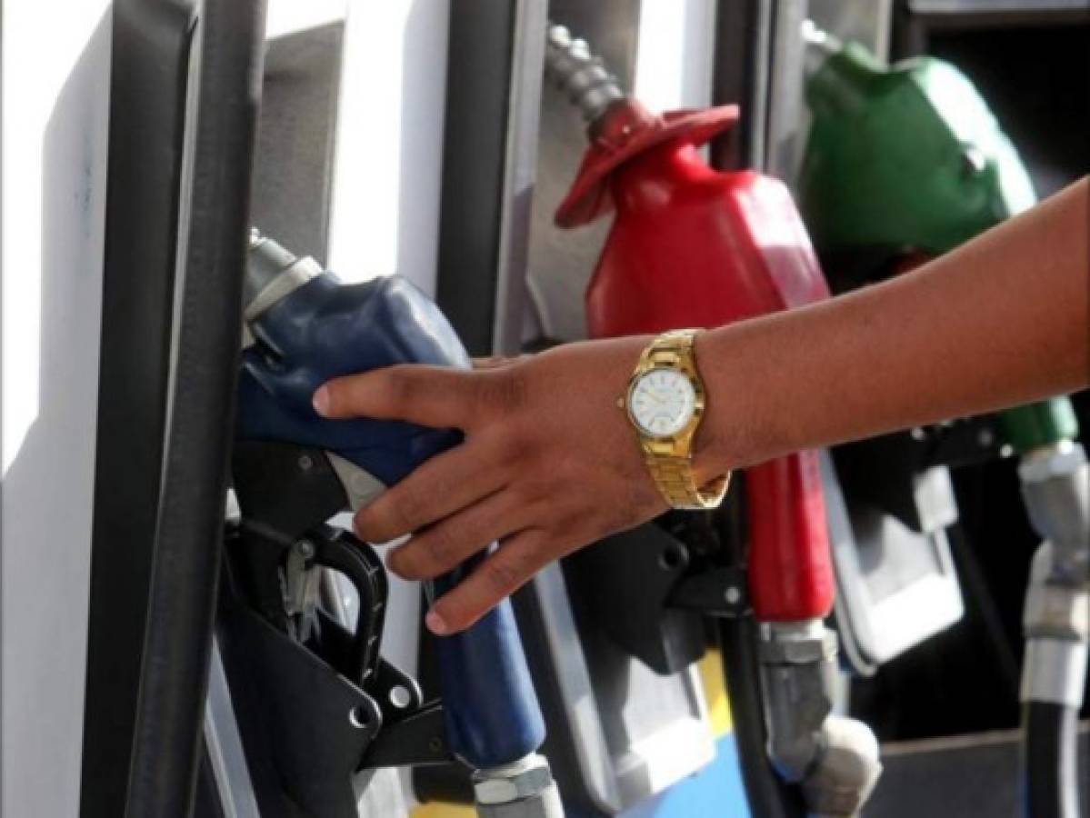 La Comisión Administradora del Petróleo pronostica alzas en los carburantes