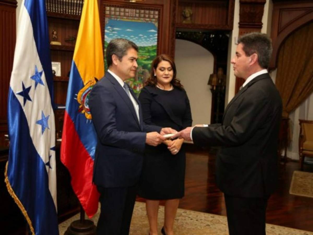 Embajadores de Ecuador, Japón, Chile y Suecia presentan sus credenciales