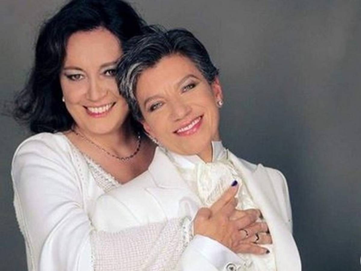 Alcaldesa electa de Bogotá se casa con su novia en Colombia 