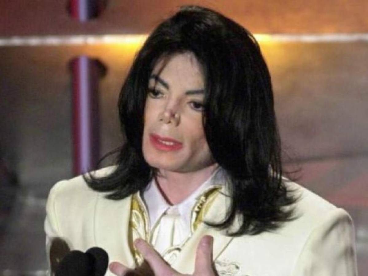 Filtran cartas que Michael Jackson enviaba a una menor que supuestamente abusaba