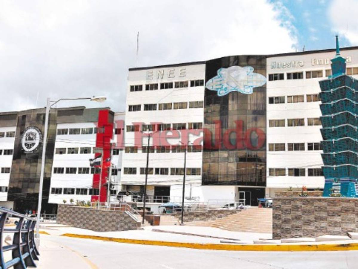 ENEE: Revisarán más de 200 contratos de energía eléctrica