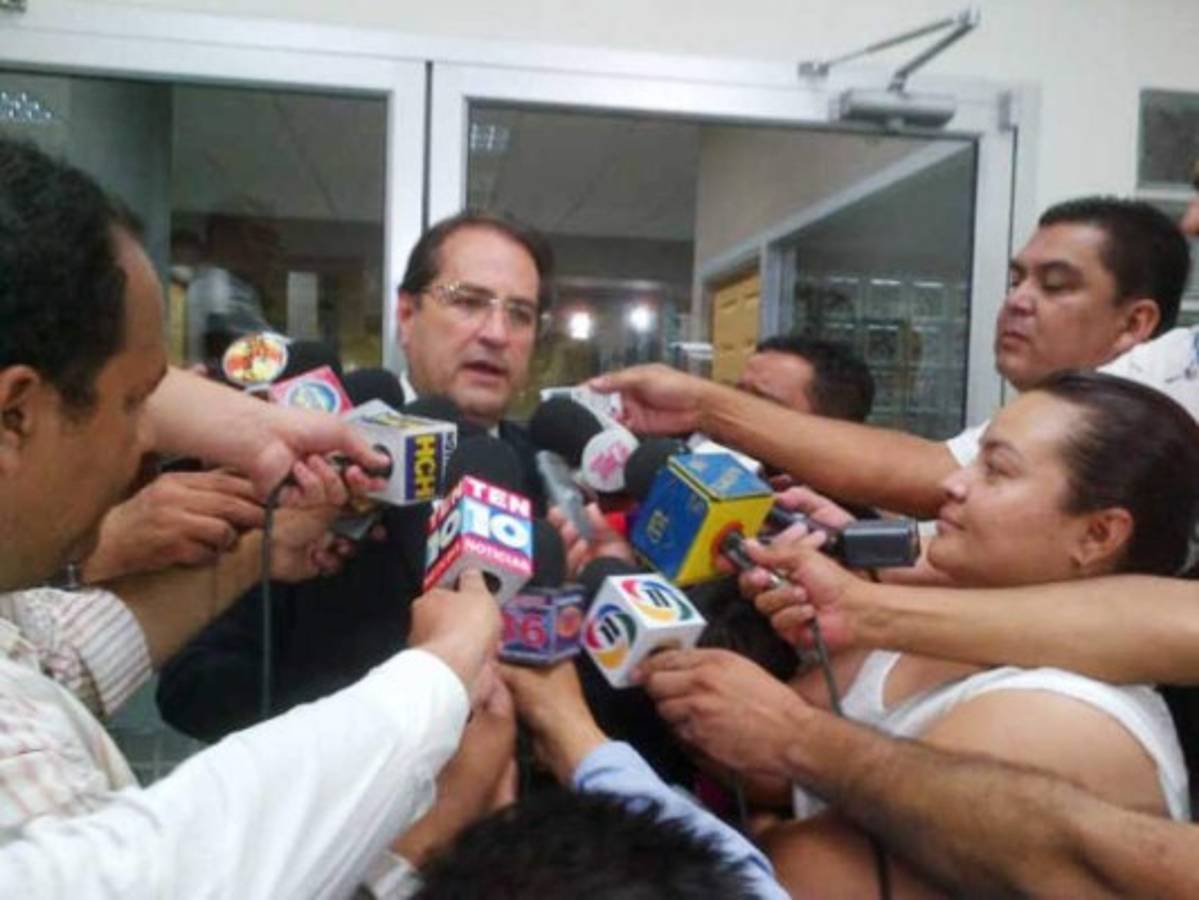 Junta Directiva del IHSS comparece ante el CNA