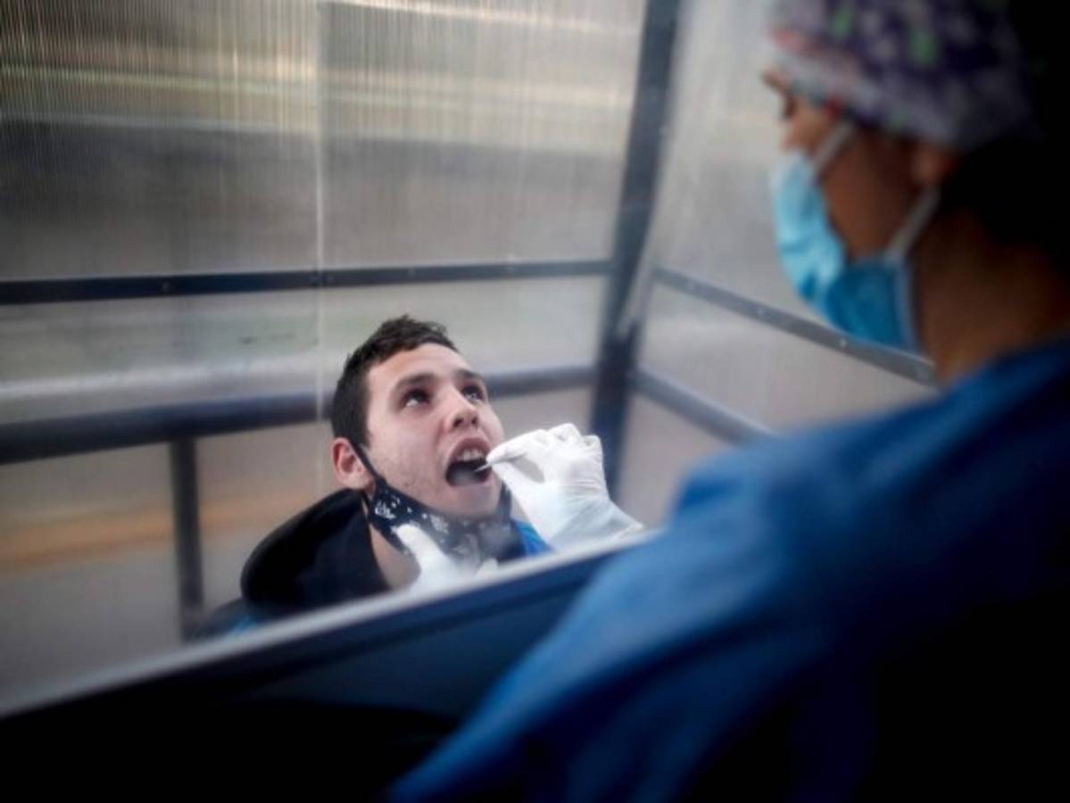 La FDA autoriza el SalivaDirect para detectar el covid-19