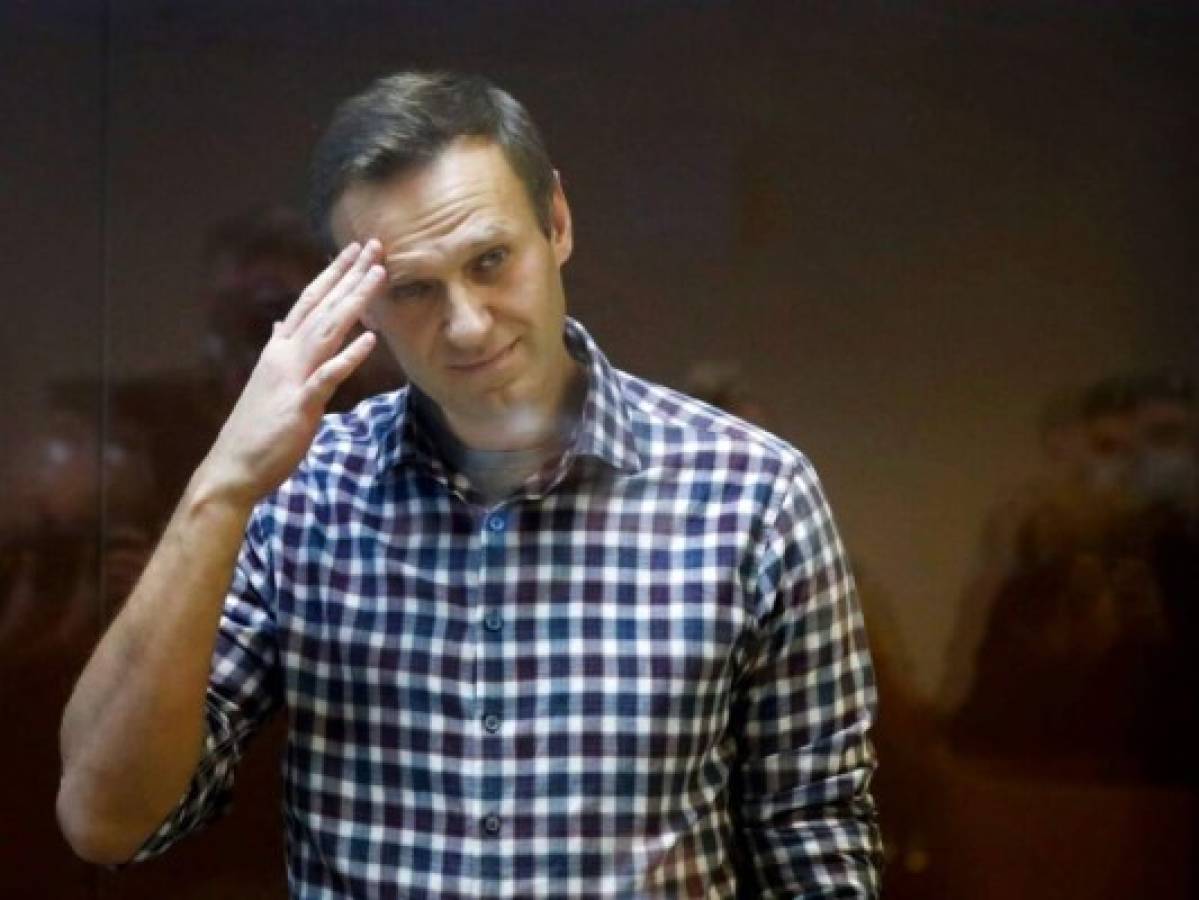 Navalny pone fin a huelga de hambre en cárcel rusa