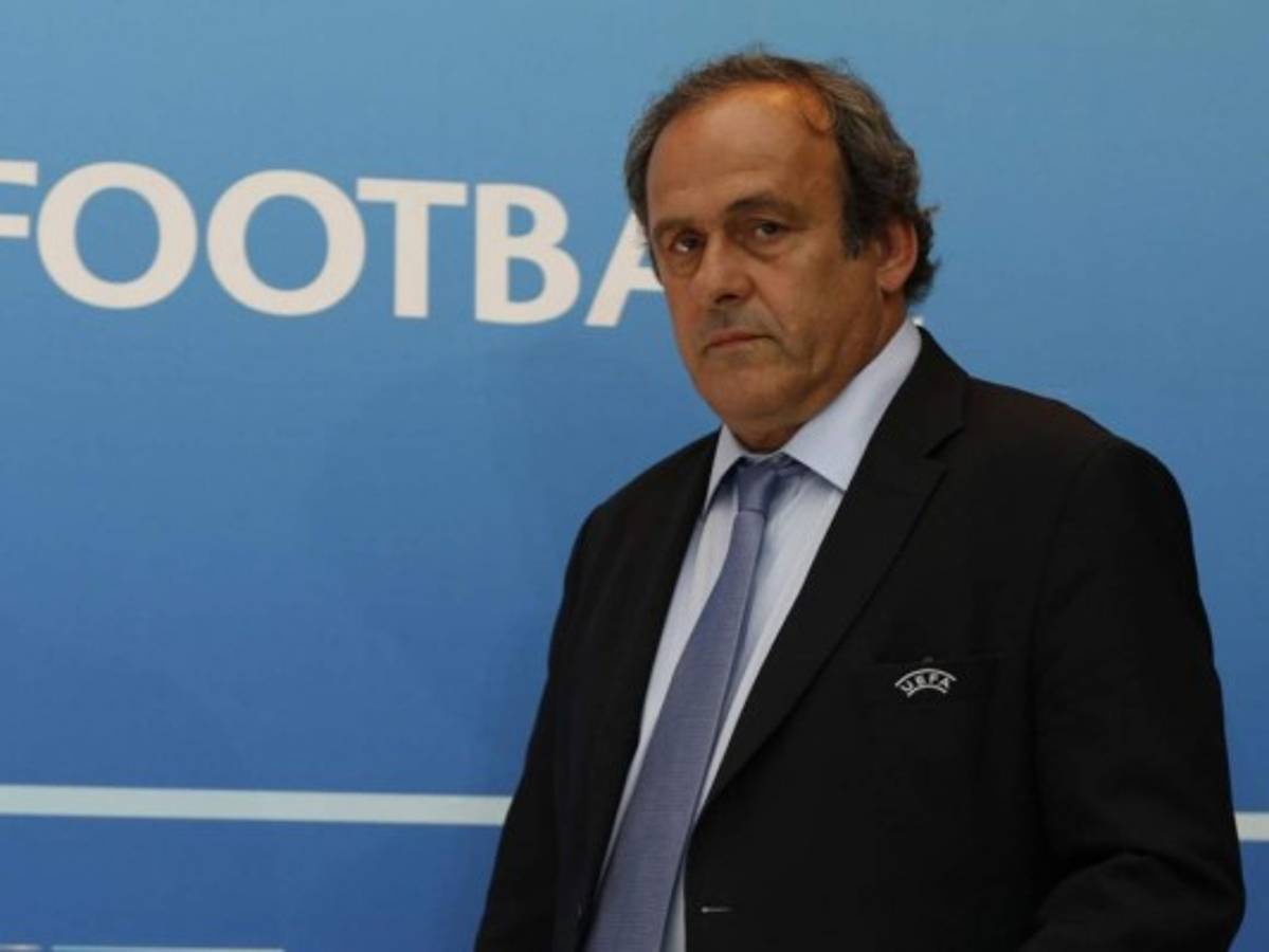 Platini pierde su batalla ante el TAS y dimite como presidente de UEFA
