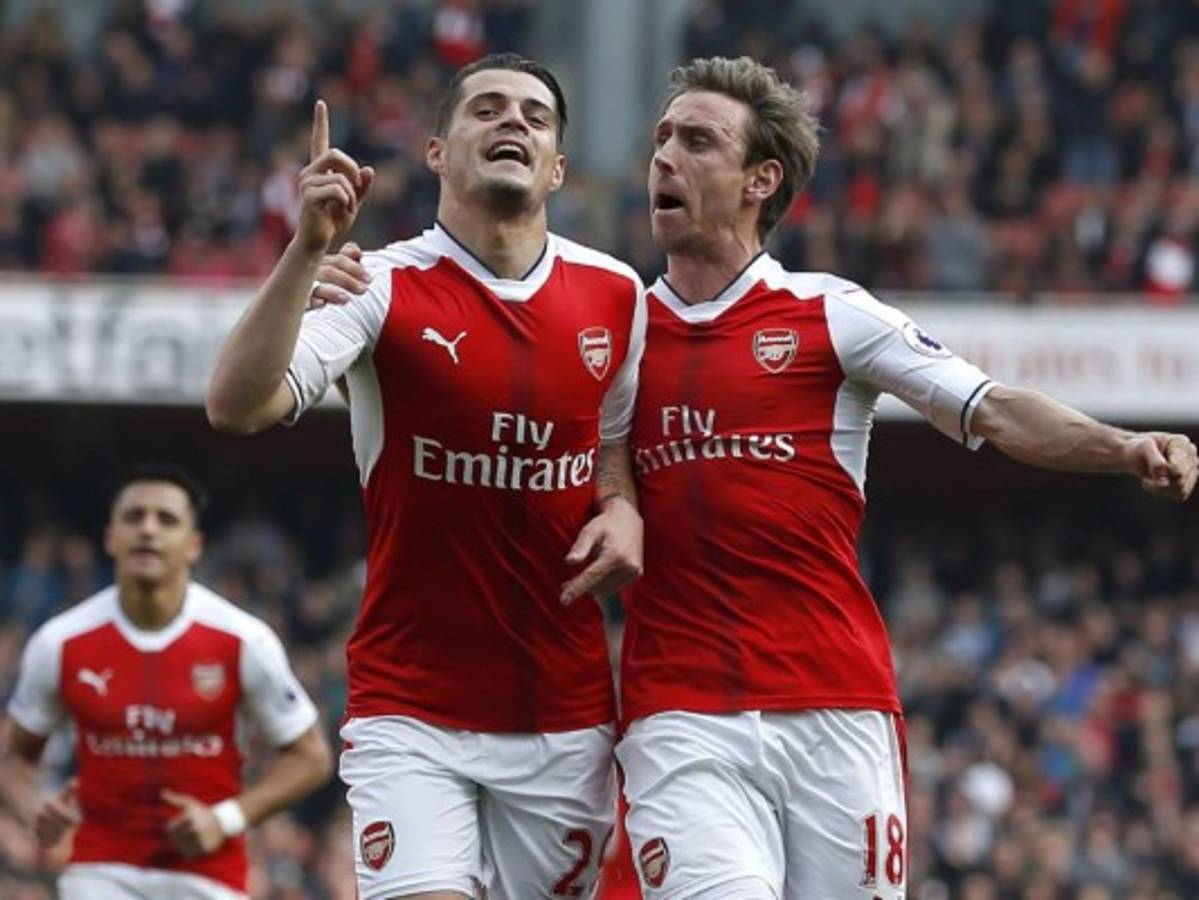 Wenger gana por primera vez a Mourinho en duelo Arsenal-United