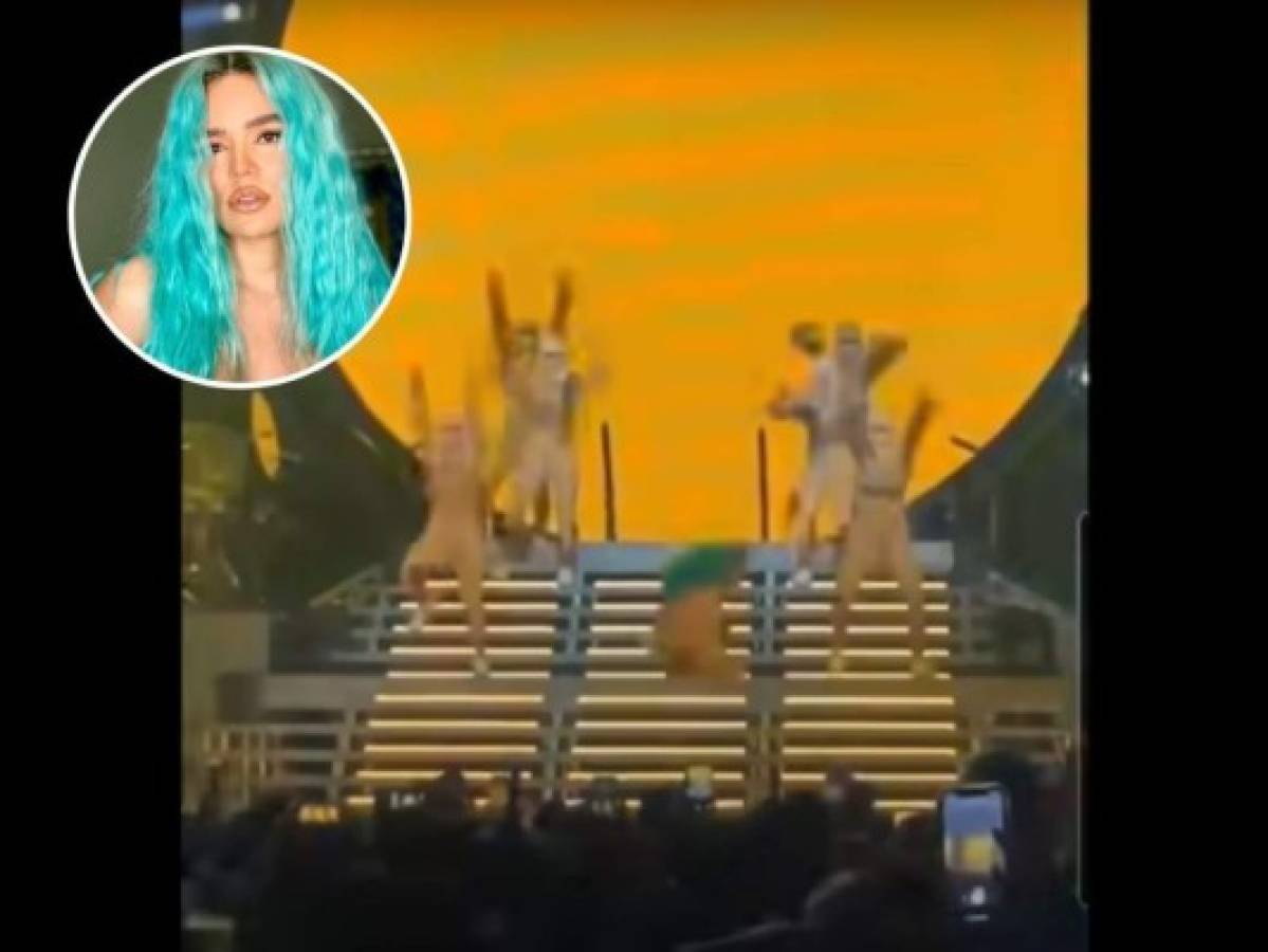Video: La terrible caída de Karol G durante un concierto en Miami