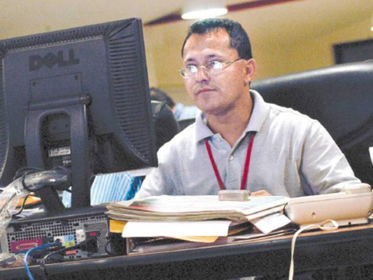 Director de EL HERALDO recibe el Álvaro Contreras